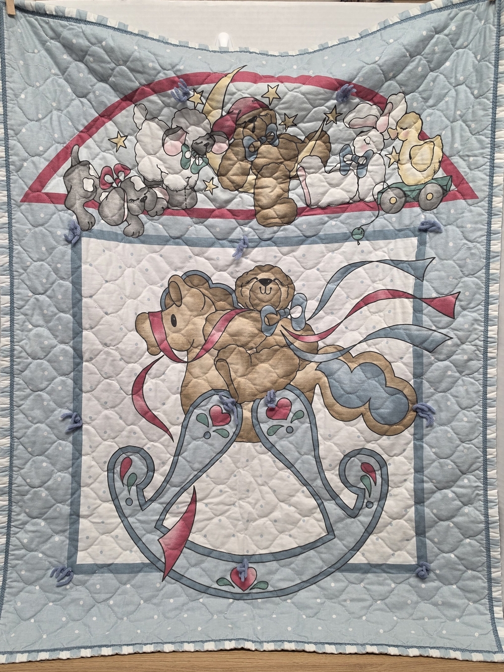 Vintage 1991 Daisy Kingdom "Rock Along Bear" Crib Quilt Baby Blanket